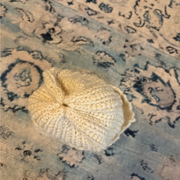 Cream Ribbed Knit Beanie - Picture 2 of 3